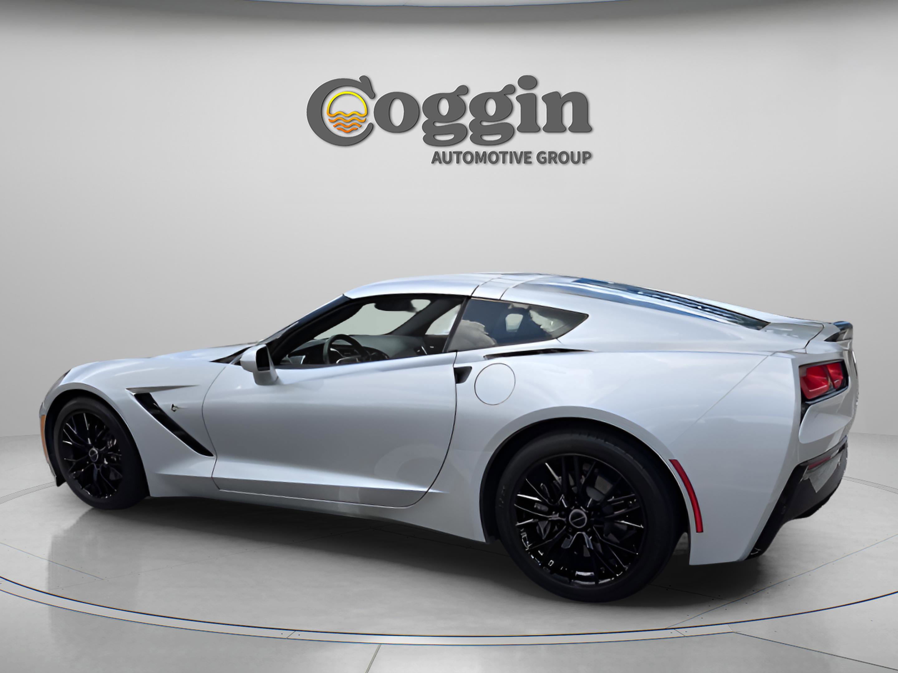 Used 2015 Chevrolet Corvette Stingray Coupe w/ 2LT Preferred Equipment Group RWD image 3