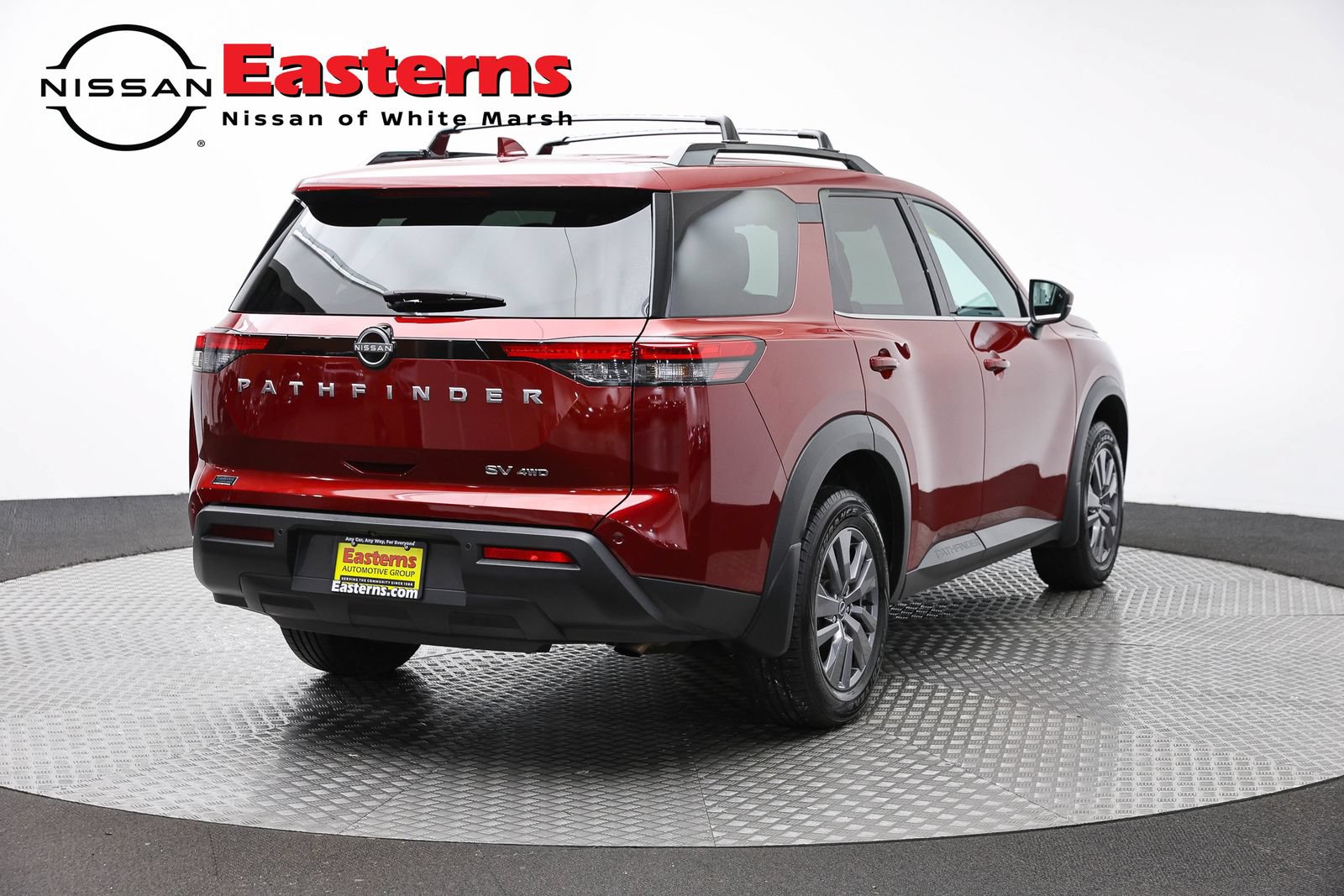 Used 2023 Nissan Pathfinder SV AWD/4WD image 4
