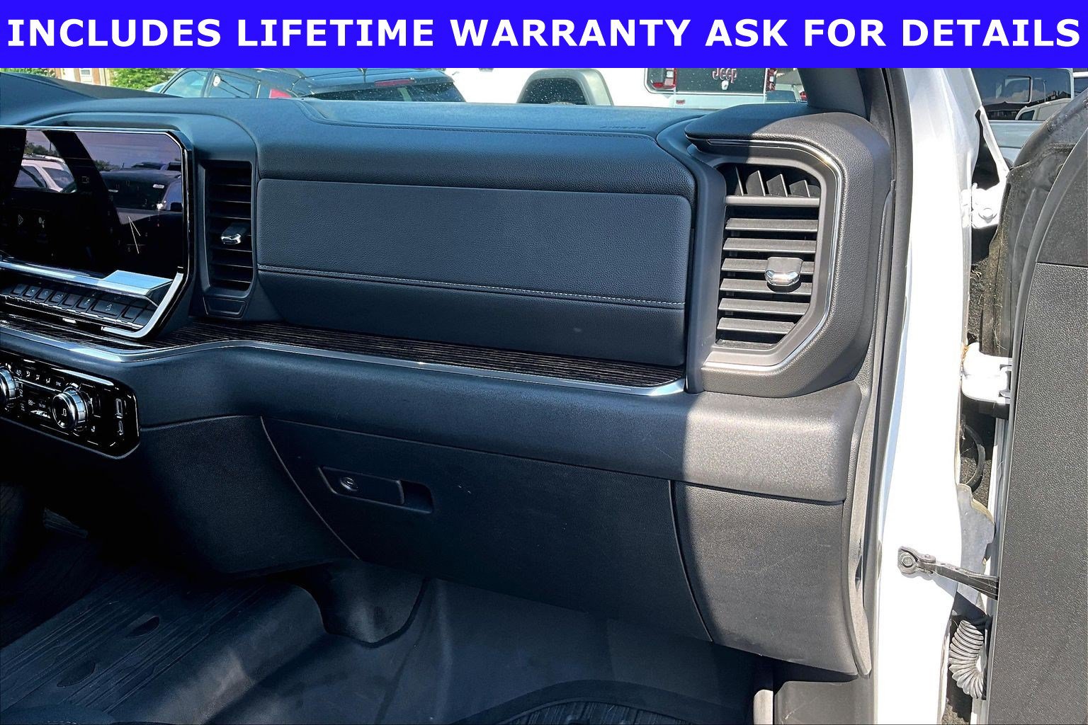 Used 2024 GMC Sierra 1500 Elevation AWD/4WD image 13