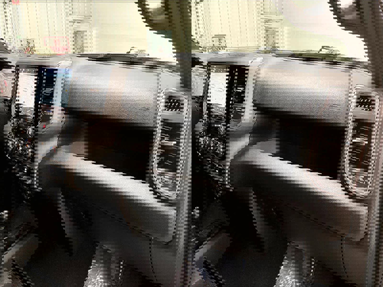 Used 2022 RAM 2500 Tradesman image 19