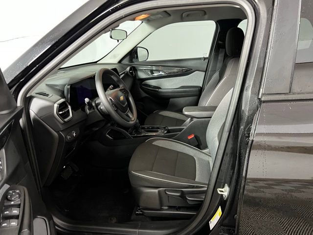 Used 2025 Chevrolet TrailBlazer LS w/ LS Convenience Package image 10