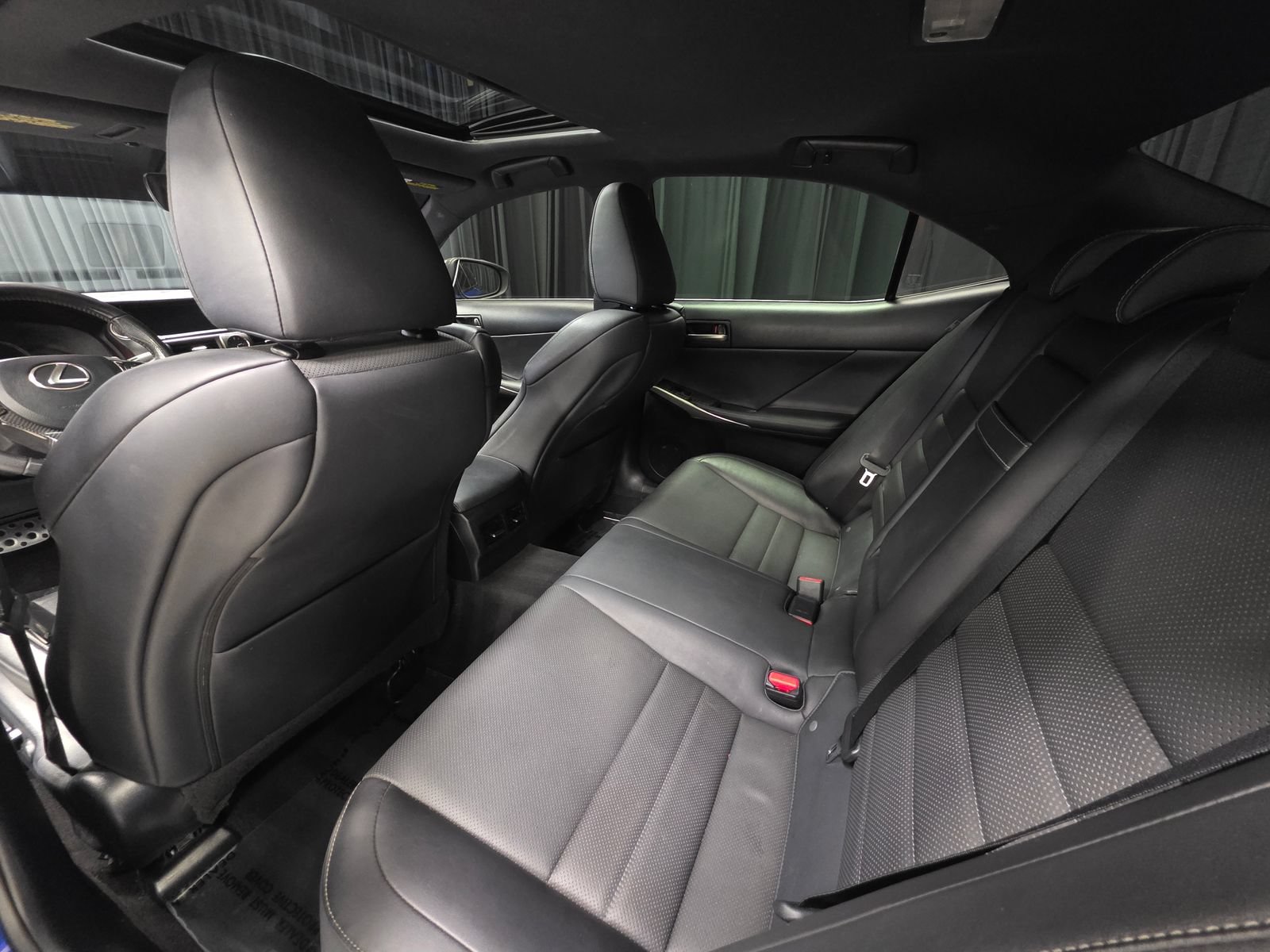 Used 2017 Lexus IS 350 F Sport RWD image 34