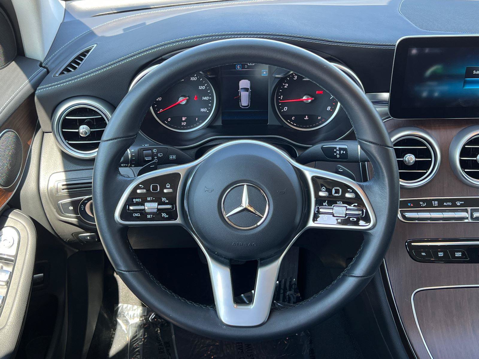 Used 2022 Mercedes-Benz GLC 300 4MATIC image 24