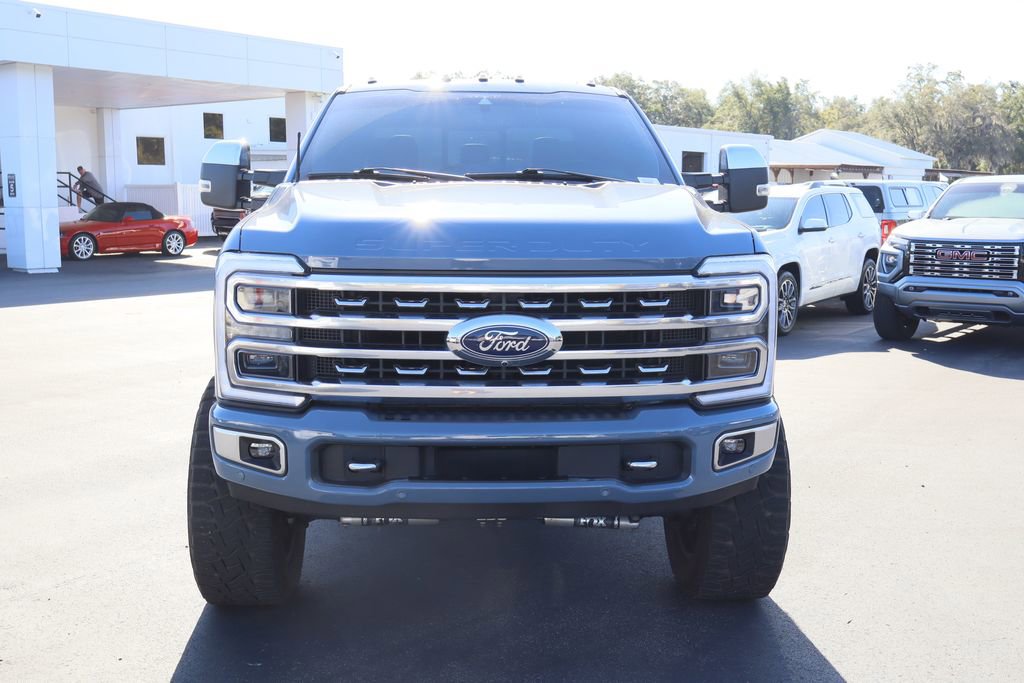 Used 2023 Ford F350 Platinum w/ FX4 Off-Road Package image 3