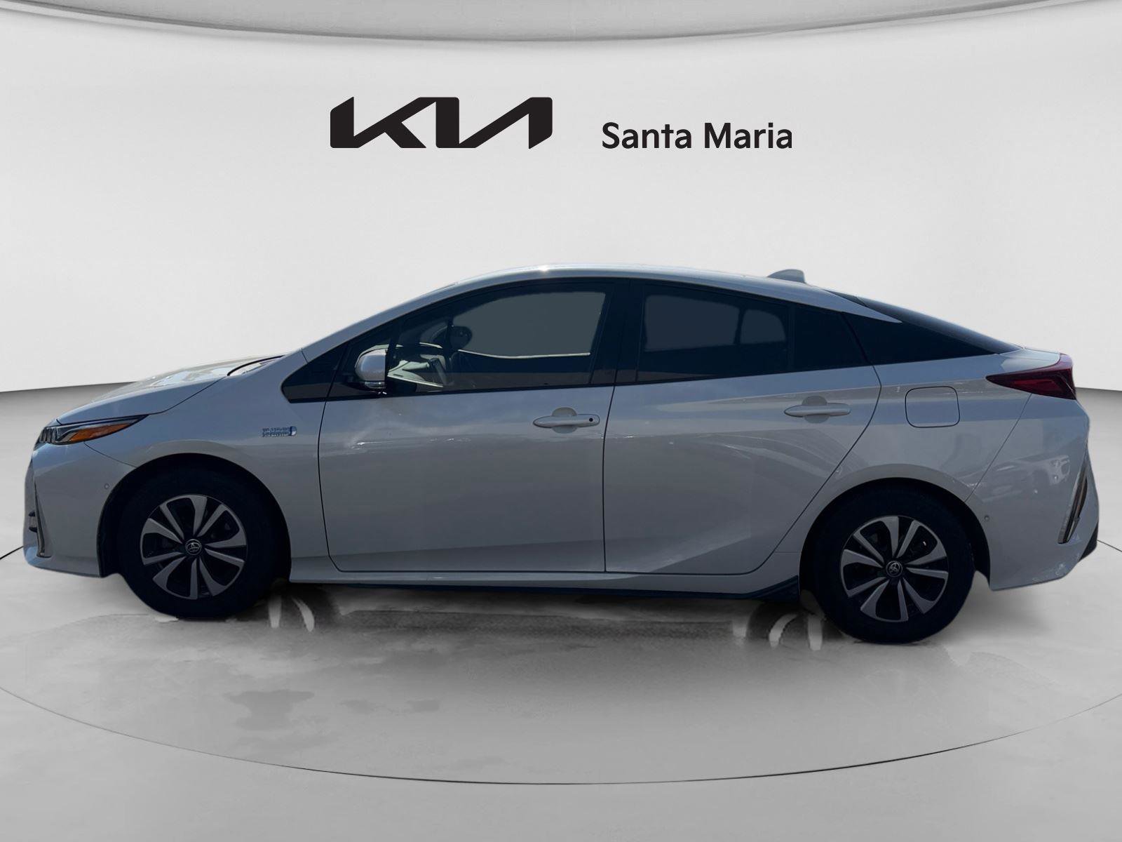 Used 2017 Toyota Prius Prime Advanced w/ Carpet Mat Package FWD image 5