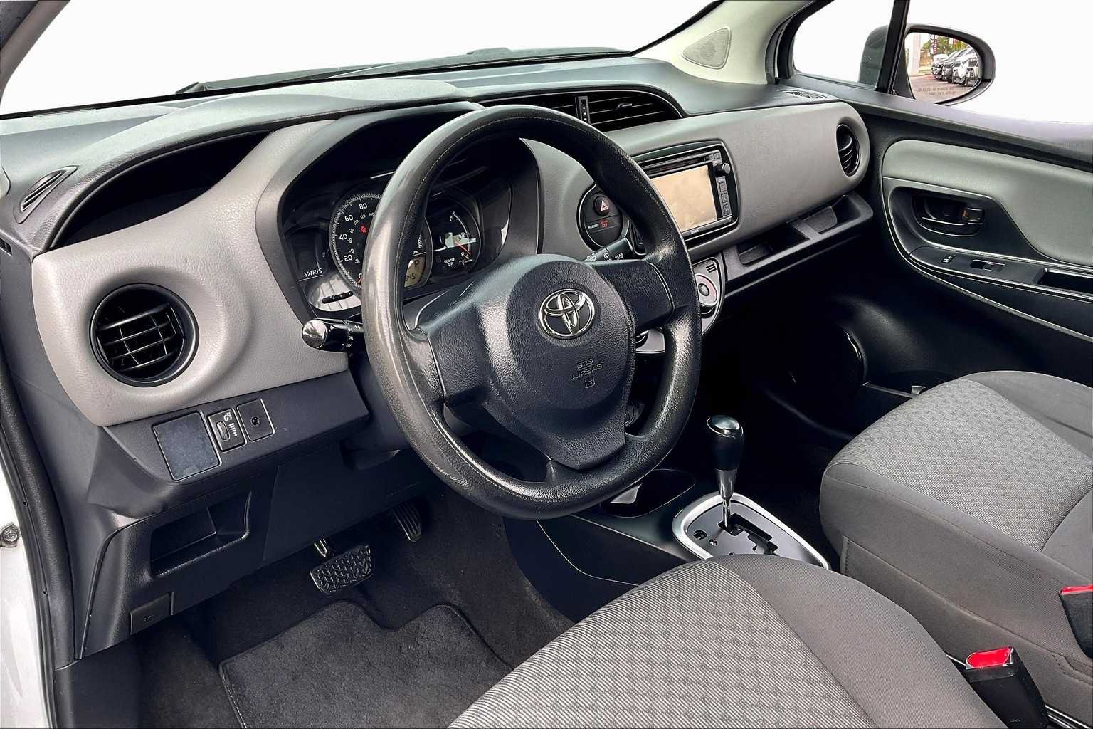 Used 2015 Toyota Yaris L FWD image 15