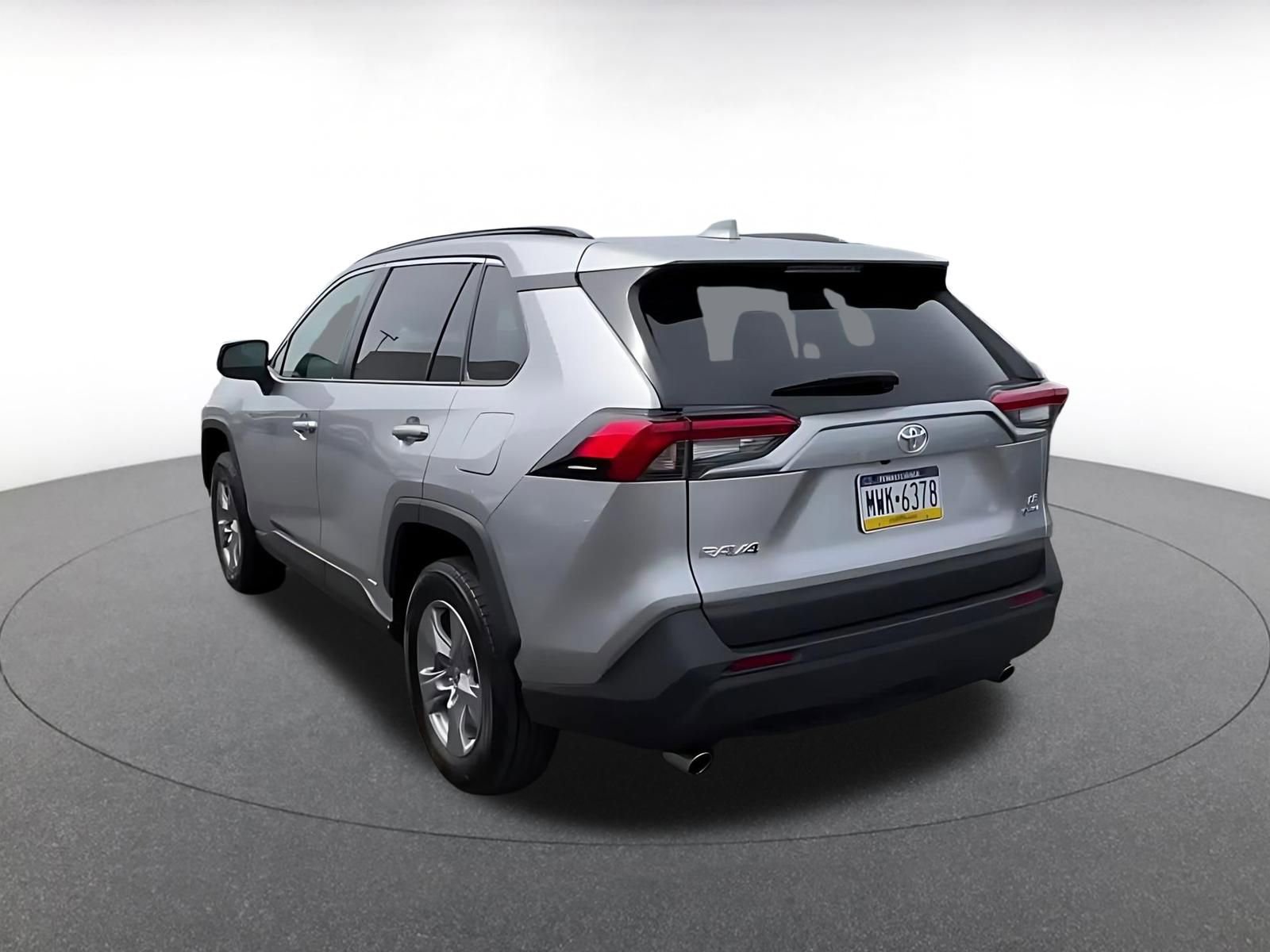 Used 2025 Toyota RAV4 LE image 11