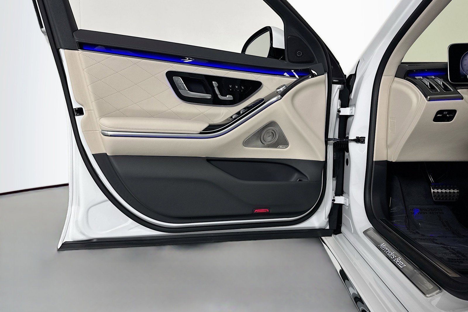 New 2026 Mercedes-Benz S 580 4MATIC Sedan image 20