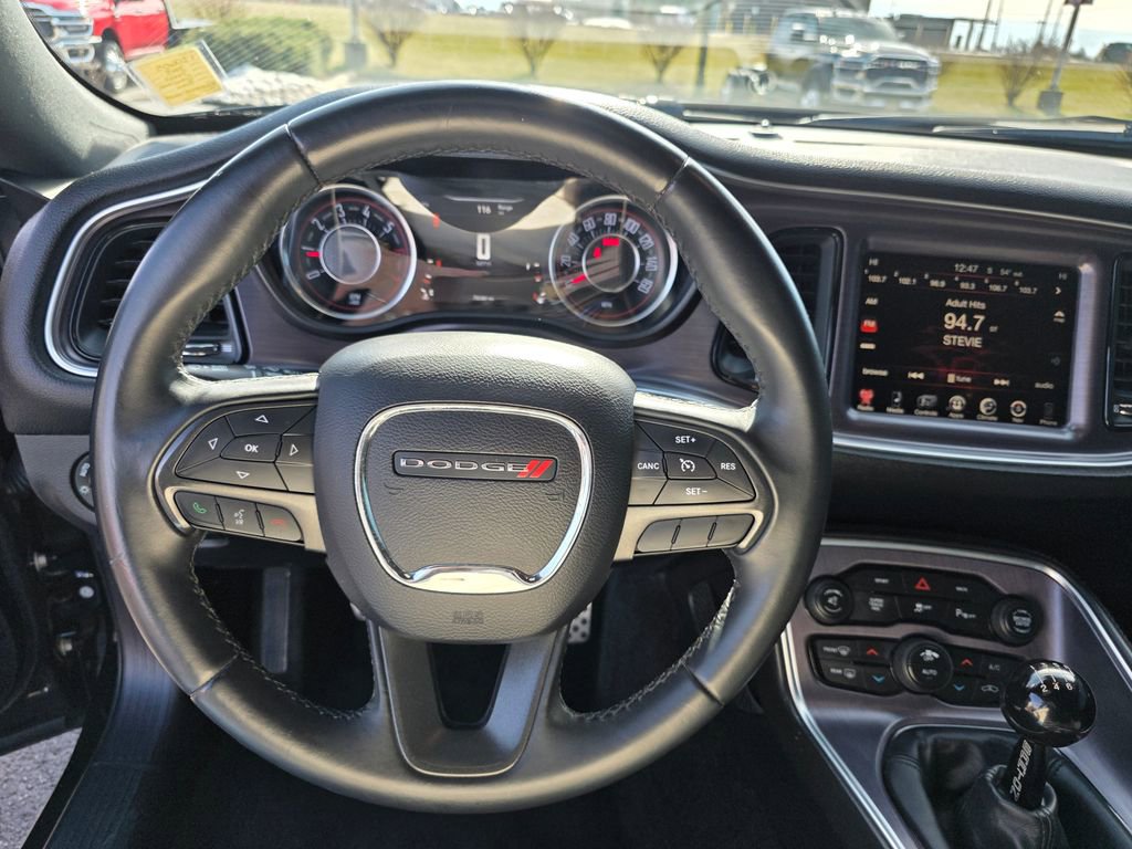 Used 2015 Dodge Challenger R/T w/ Quick Order Package 22B R/T image 14