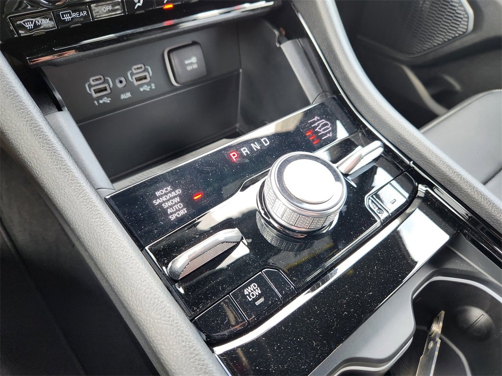 New 2025 Jeep Grand Cherokee Overland w/ Trailer Tow Package image 17