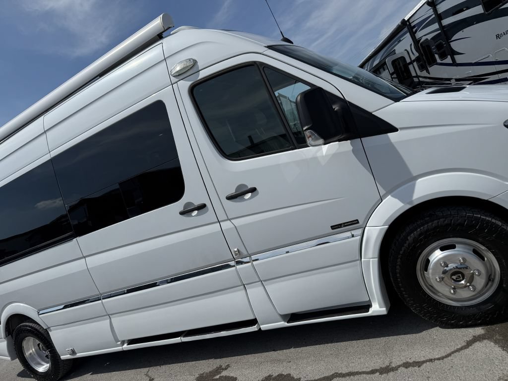 Used 2017 Mercedes-Benz Sprinter 3500 image 14