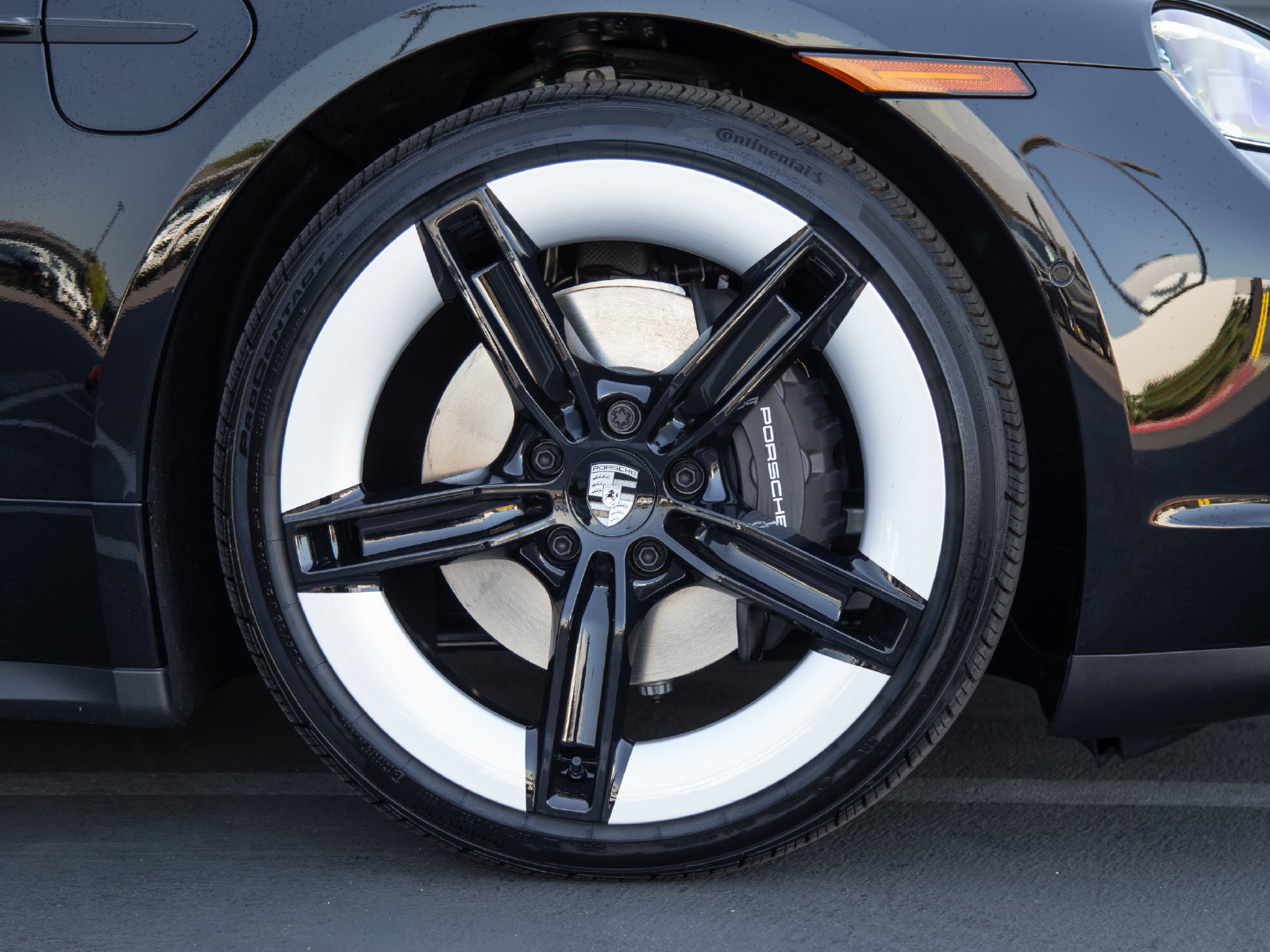 New 2026 Porsche Taycan RWD image 12