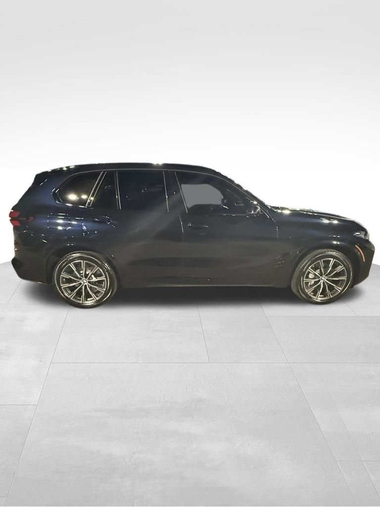 Used 2026 BMW X5 xDrive50e w/ M Sport Package AWD/4WD image 8