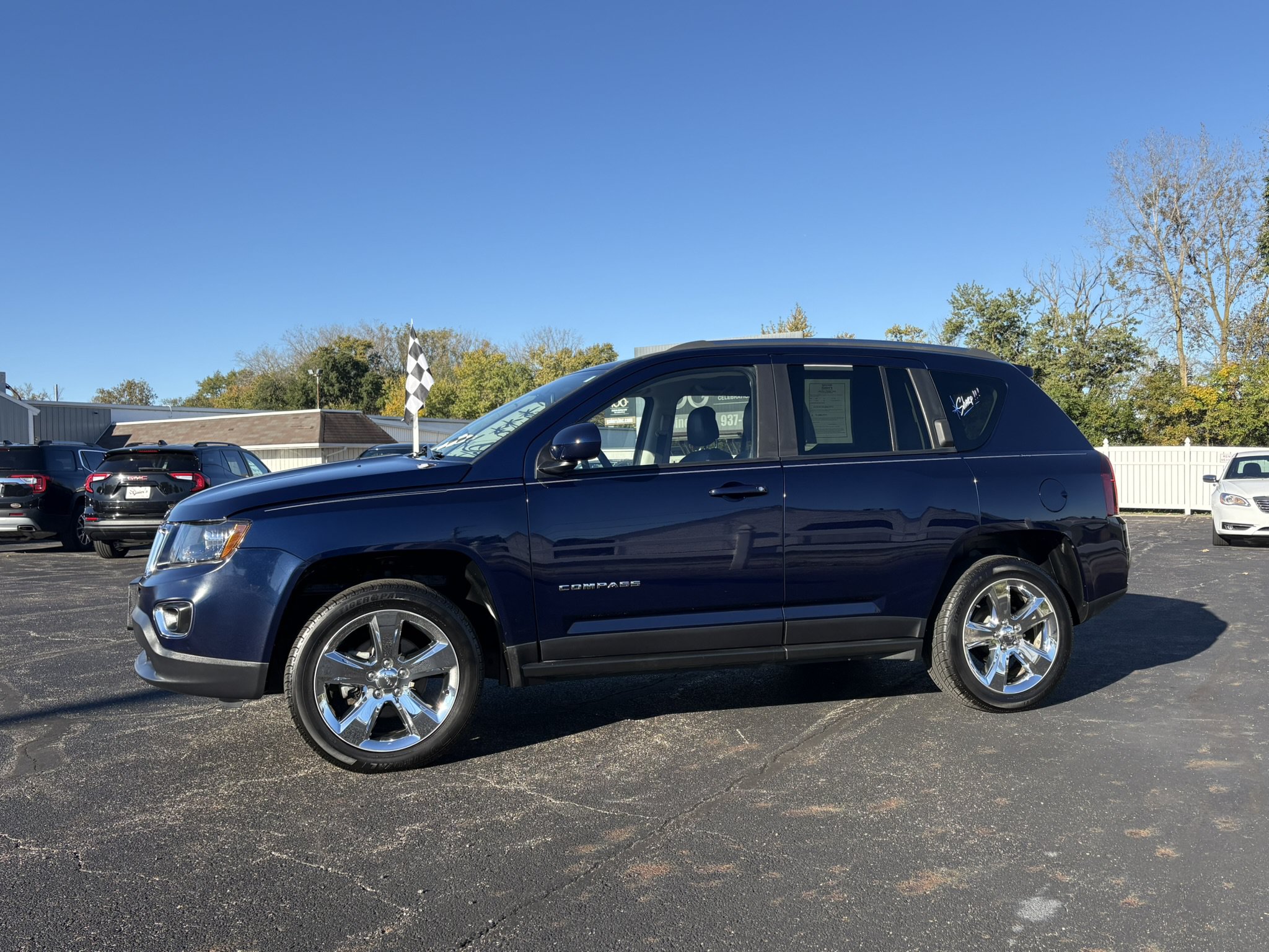 Used 2014 Jeep Compass Limited w/ Premium Sound Group AWD/4WD image 5