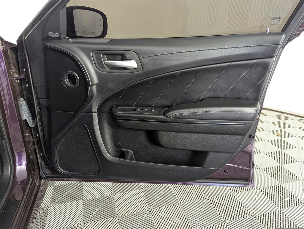 Used 2021 Dodge Charger R/T w/ Plus Group image 33
