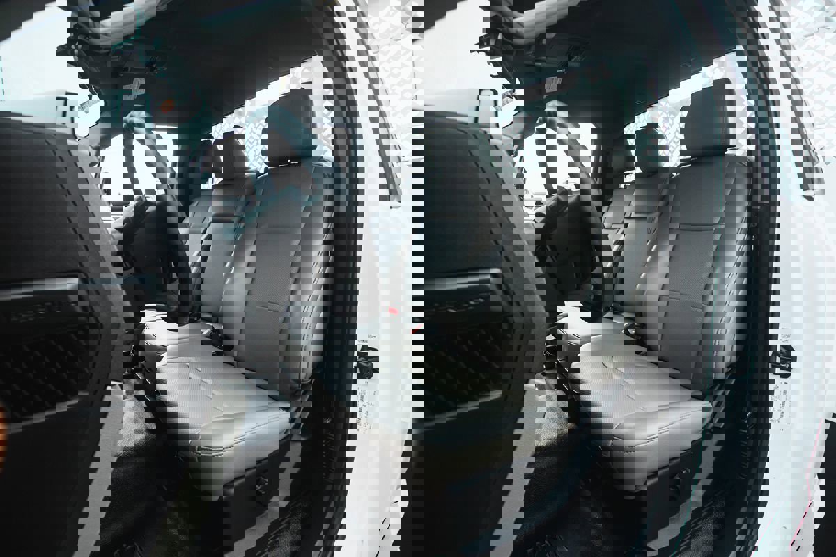 Used 2020 Ford F350 XL w/ Power Equipment Group image 13