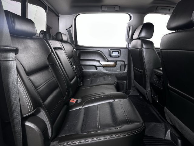 Used 2018 GMC Sierra 2500 Denali w/ Duramax Plus Package AWD/4WD image 28