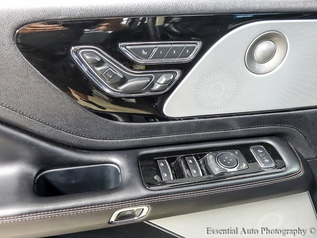 Used 2021 Lincoln Aviator Reserve w/ Equipment Group 202A AWD/4WD image 24