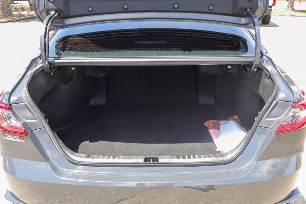 Used 2025 Toyota Camry XSE FWD image 28