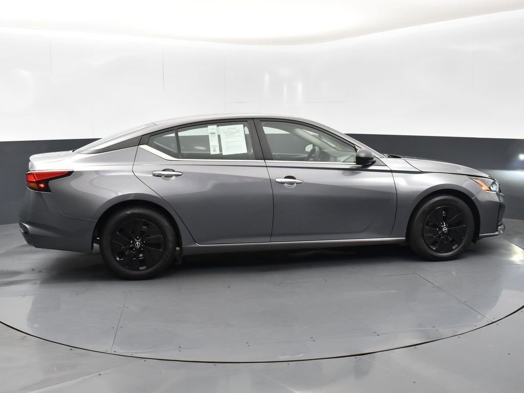 Used 2024 Nissan Altima 2.5 S image 8