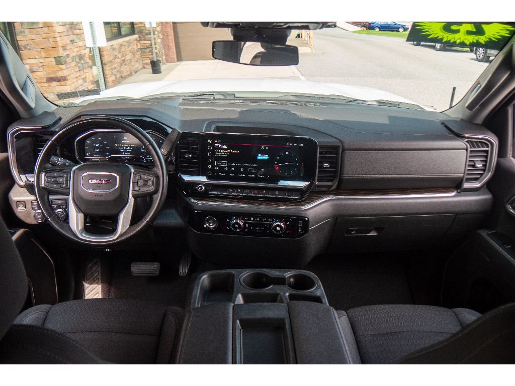Used 2023 GMC Sierra 1500 Elevation w/ X31 Off-Road Package AWD/4WD image 14