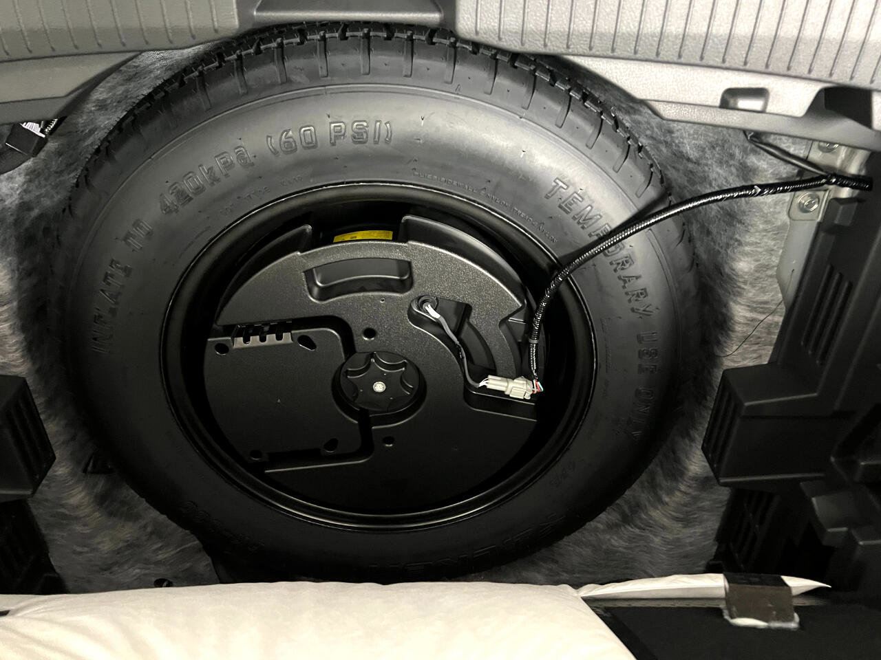 Used 2024 Nissan Rogue SL w/ SL Premium Package image 55