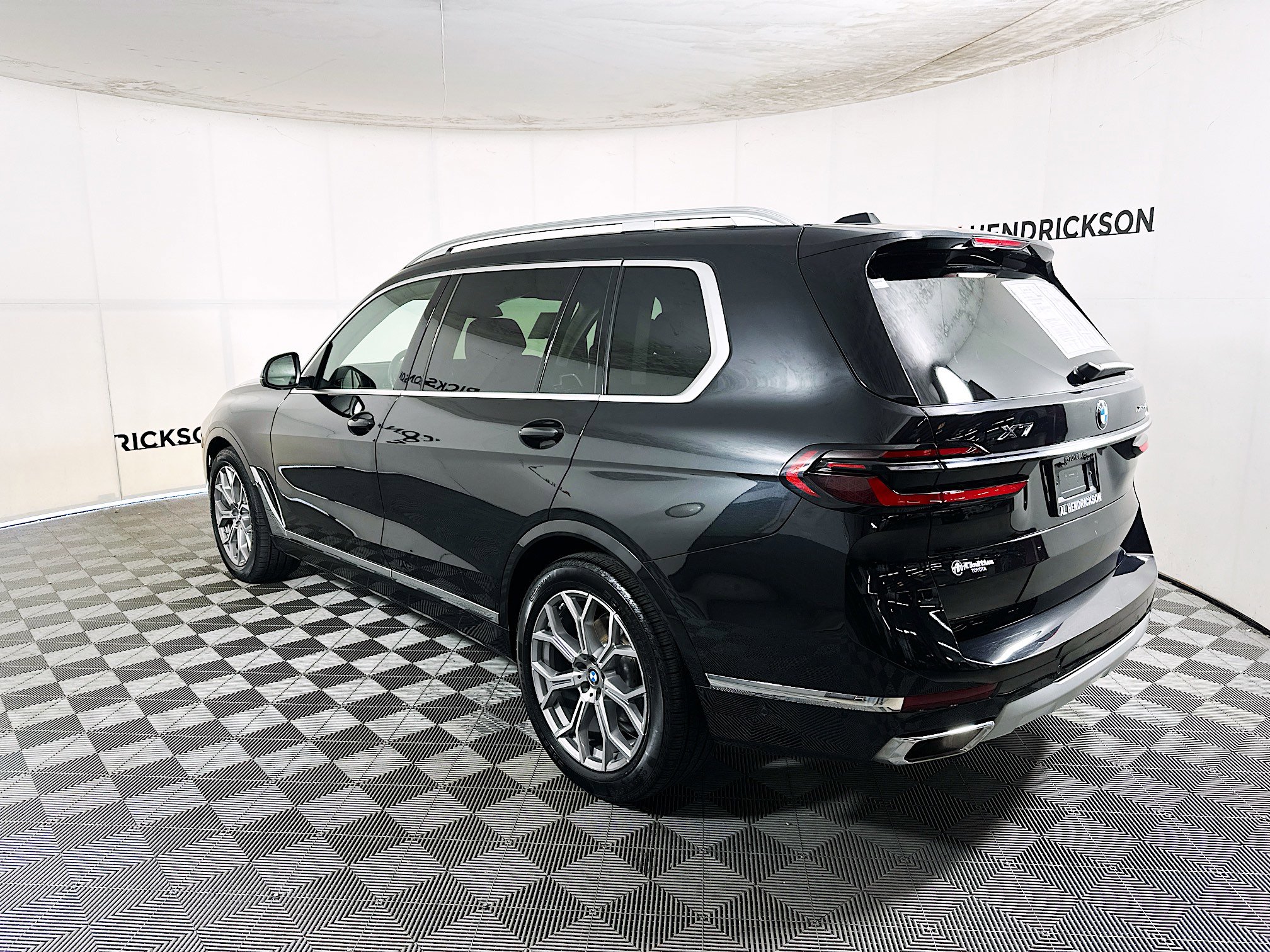 Used 2025 BMW X7 xDrive40i image 5