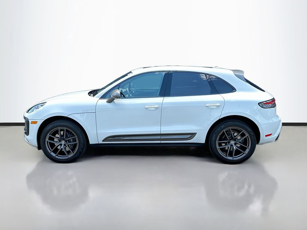 Certified 2026 Porsche Macan AWD/4WD image 2
