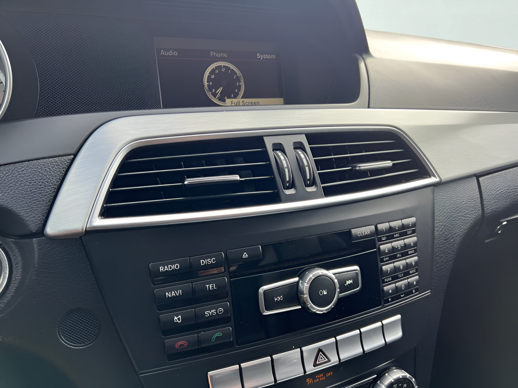 Used 2014 Mercedes-Benz C 250 Sedan image 39
