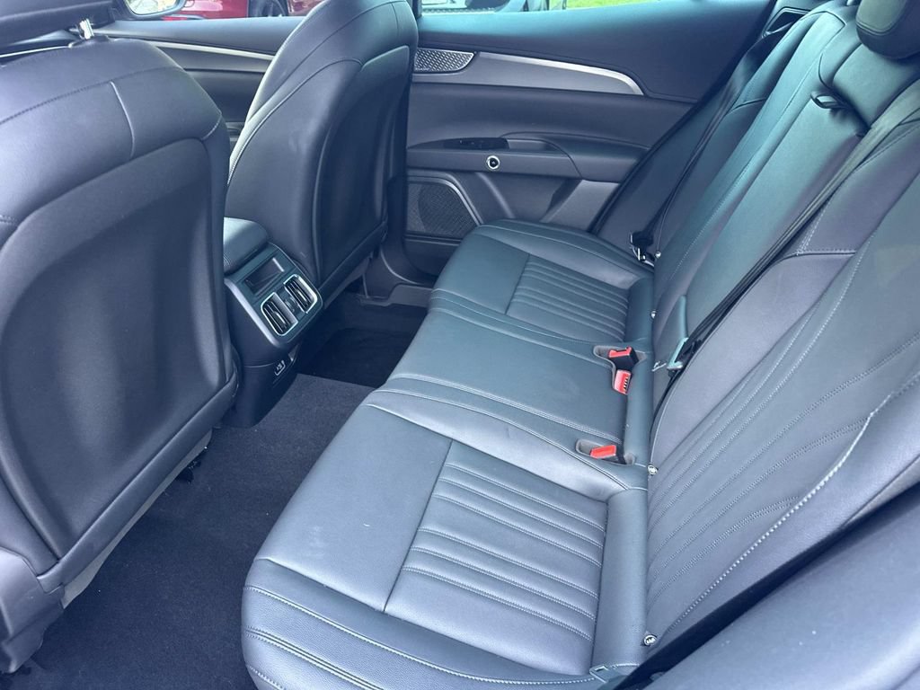 Certified 2024 Maserati Grecale GT AWD/4WD image 17