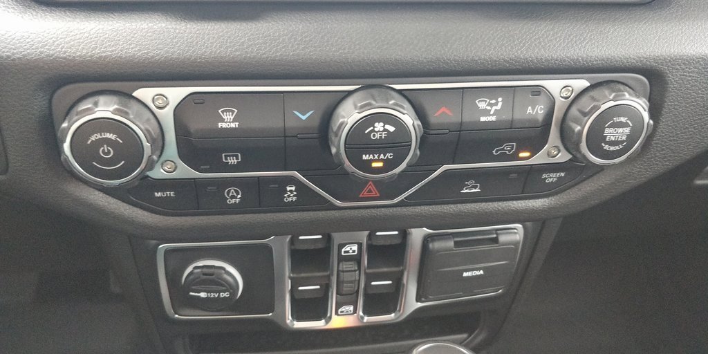 New 2025 Jeep Gladiator Sport image 28