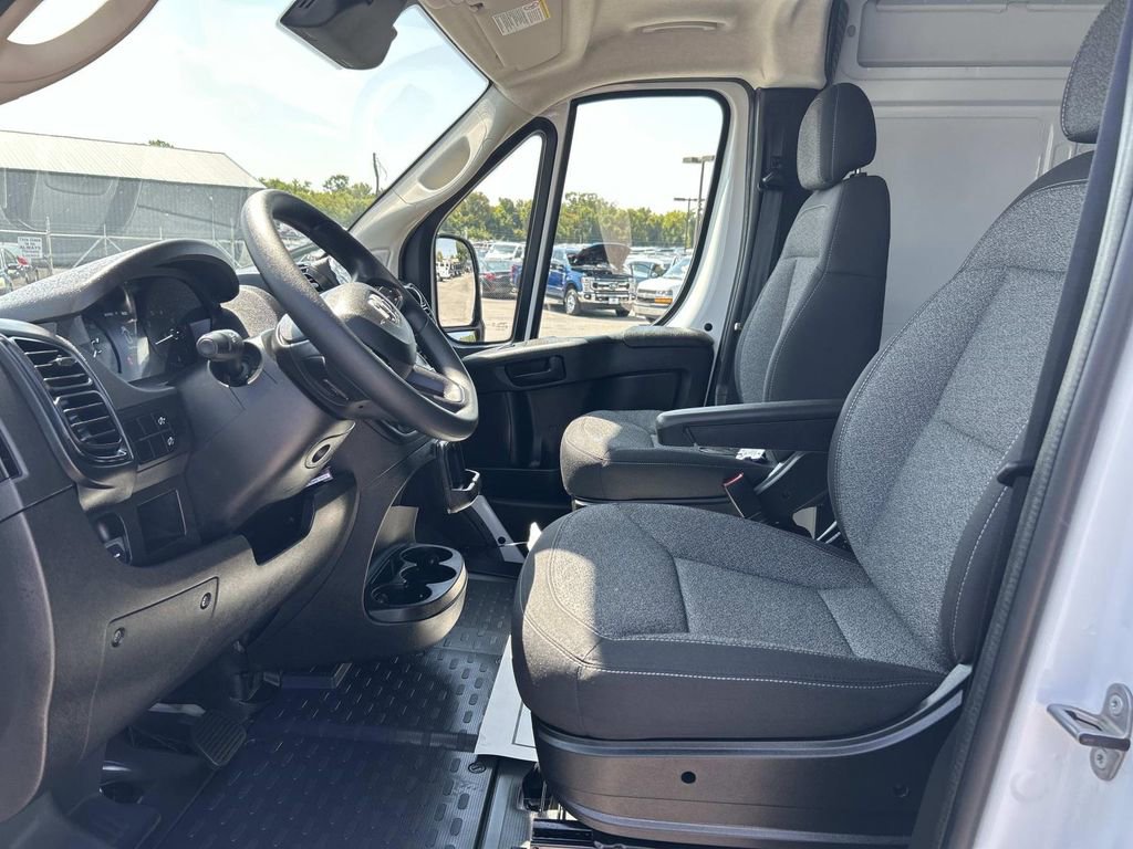 Used 2025 RAM ProMaster 2500 image 18