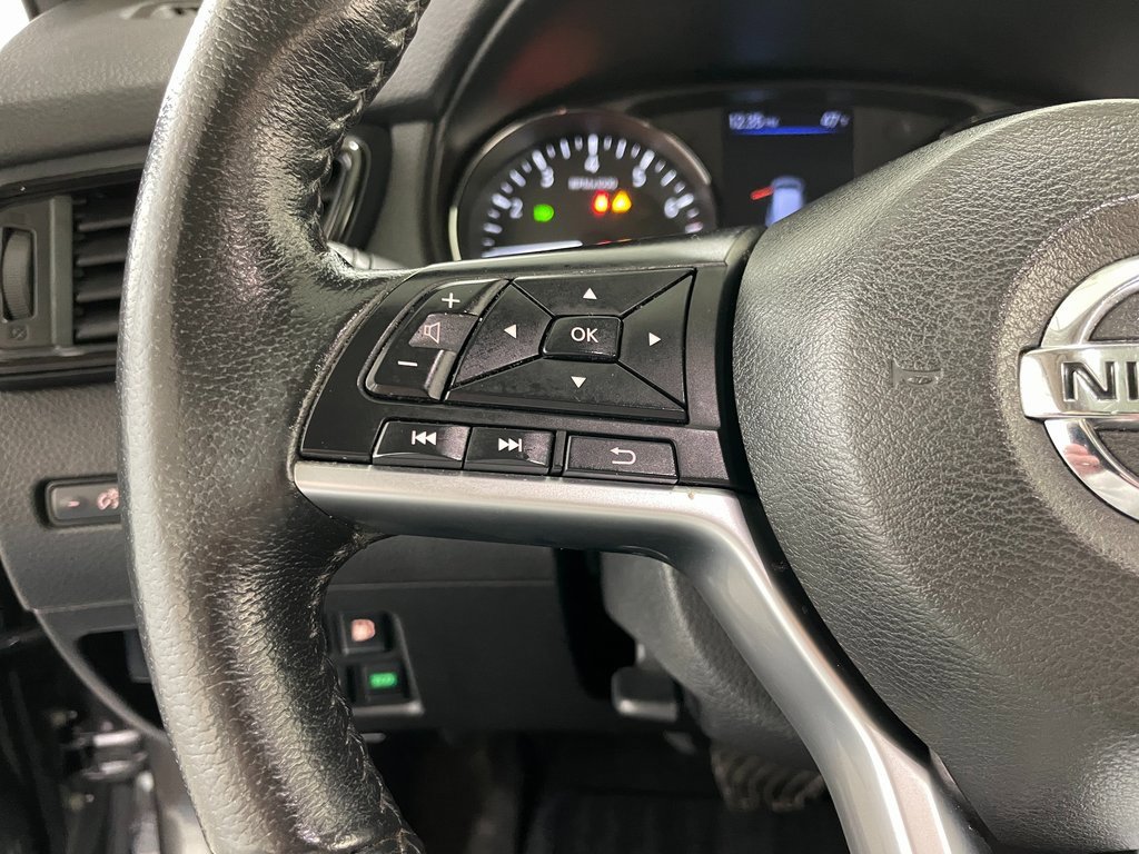 Used 2020 Nissan Rogue SL w/ Premium Package image 26