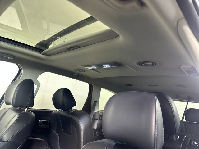 Used 2025 Kia Telluride S image 12