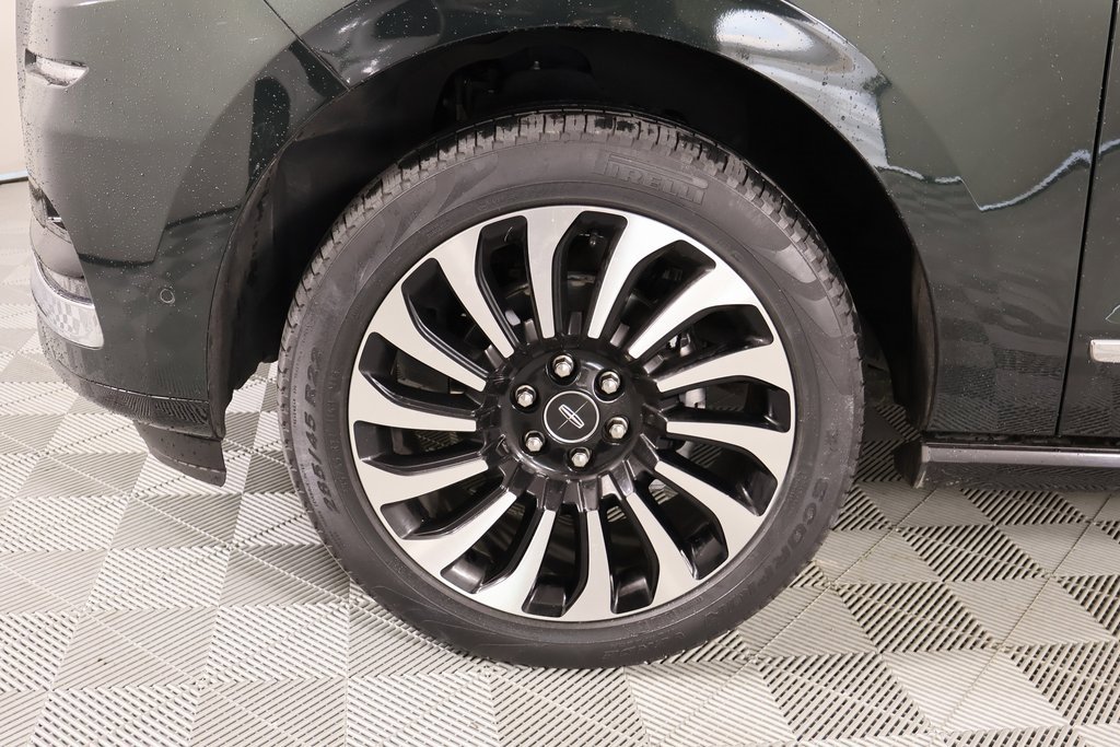 Used 2022 Lincoln Navigator Black Label image 20