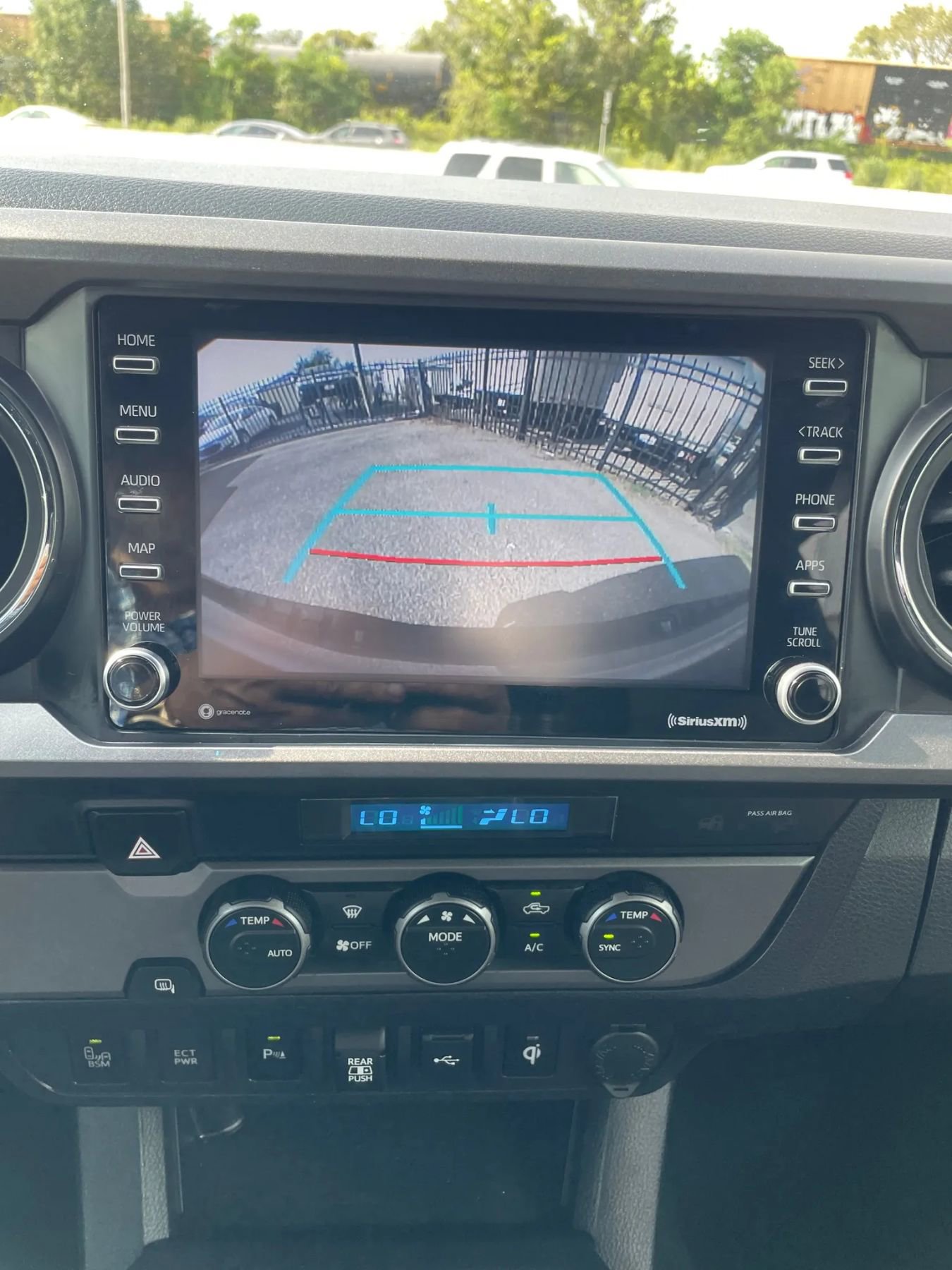 Used 2021 Toyota Tacoma TRD Sport w/ Technology Package image 22