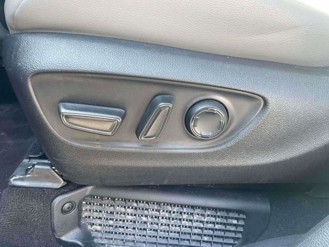 Certified 2025 Toyota Sienna XLE FWD image 20