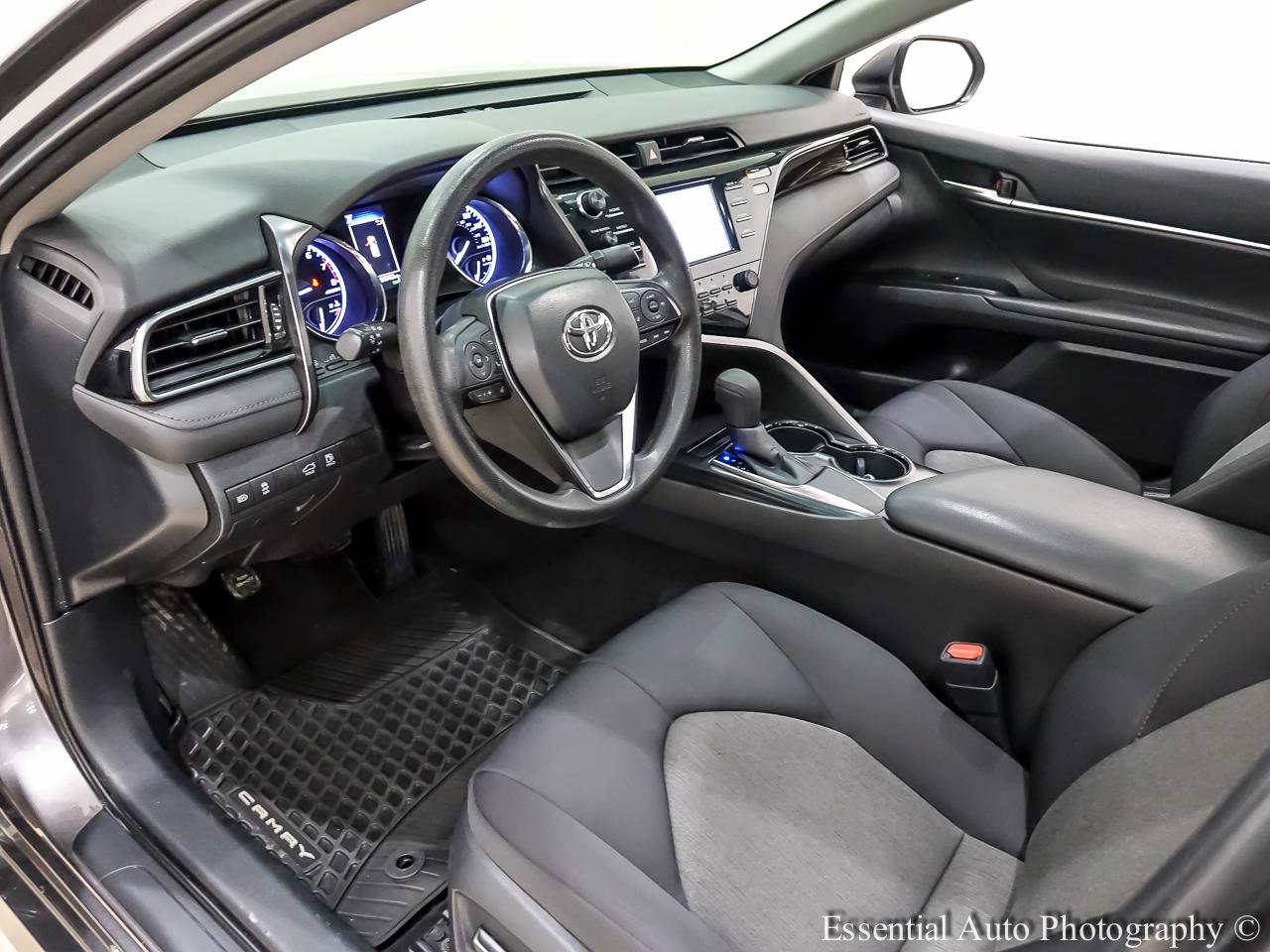 Used 2019 Toyota Camry LE w/ Convenience Package image 14