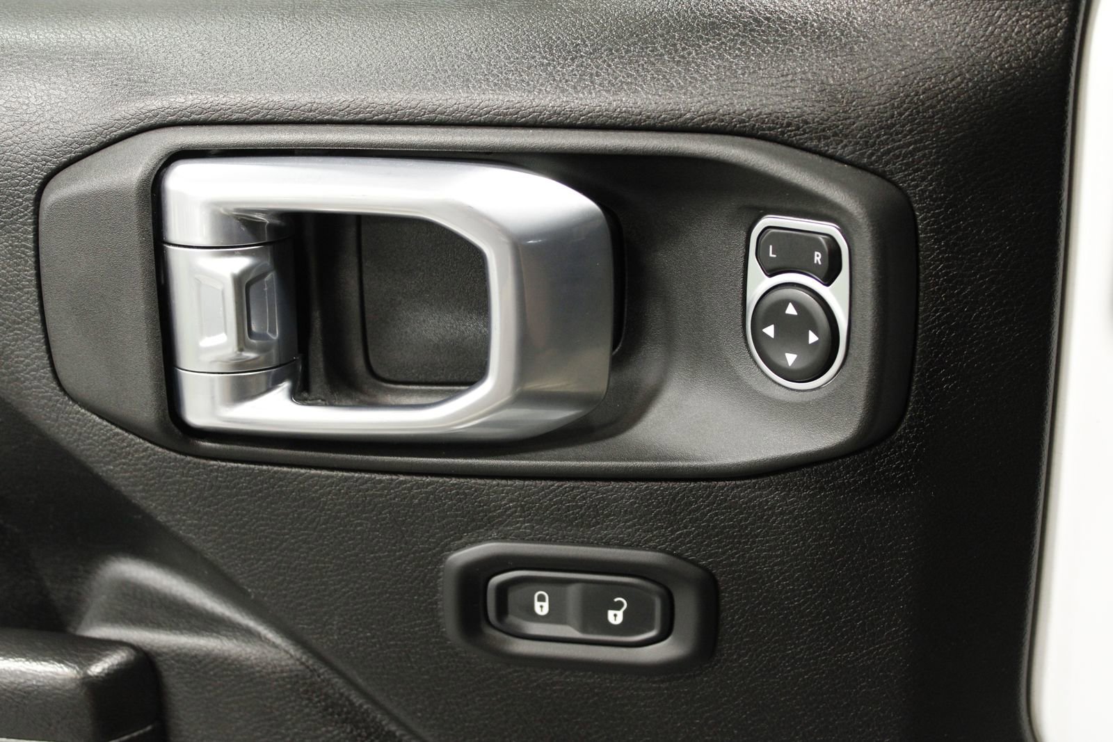 Used 2021 Jeep Wrangler Unlimited Rubicon image 33