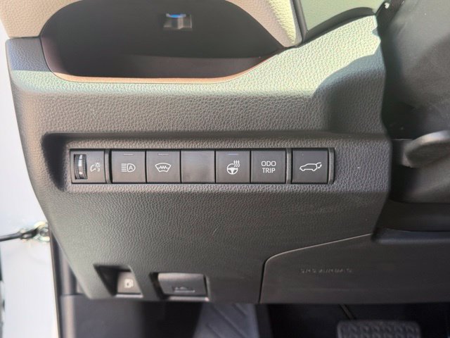 Used 2023 Toyota RAV4 Limited w/ Limited Grade Weather Package AWD/4WD image 18