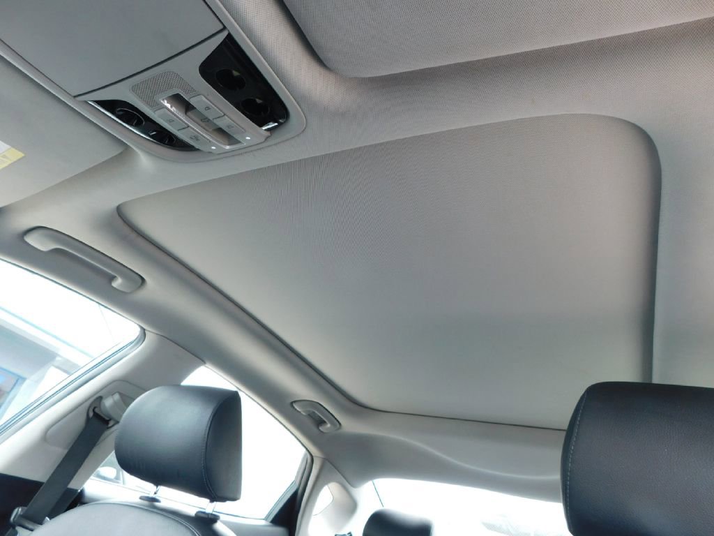 Used 2017 Kia Cadenza Technology FWD image 39