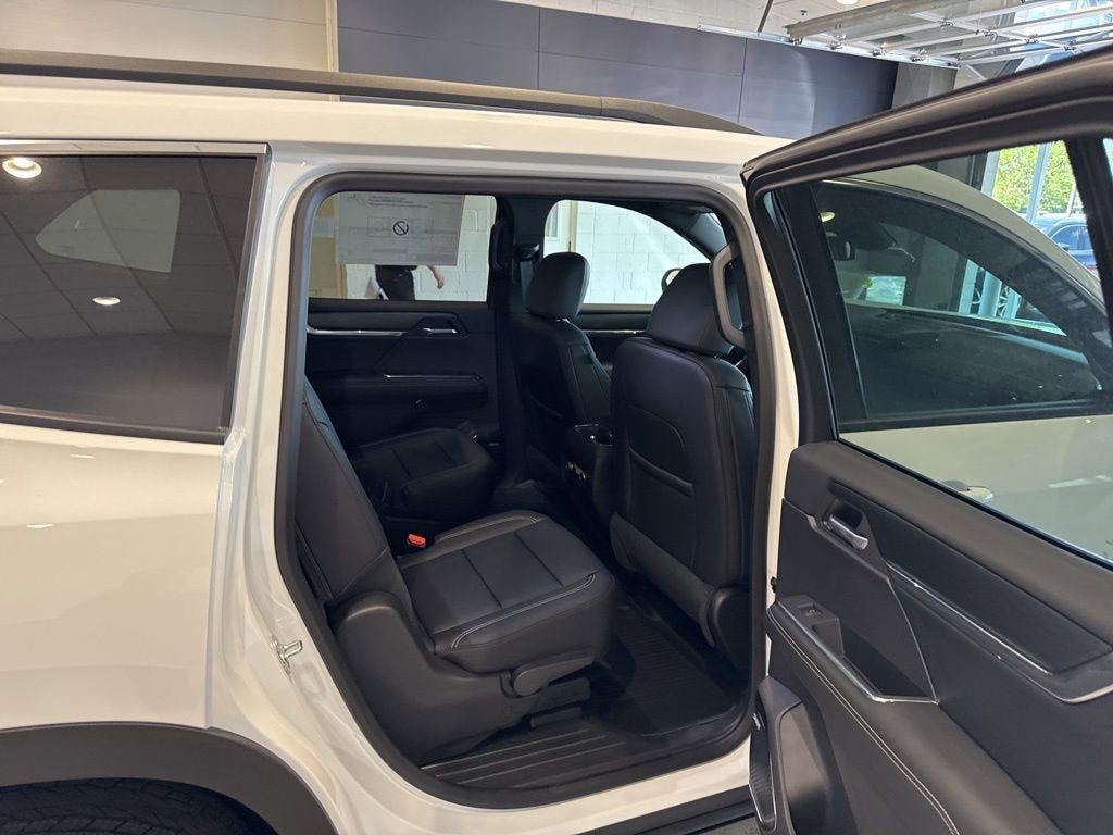 New 2025 GMC Acadia Elevation w/ Elevation Premium Package AWD/4WD image 14