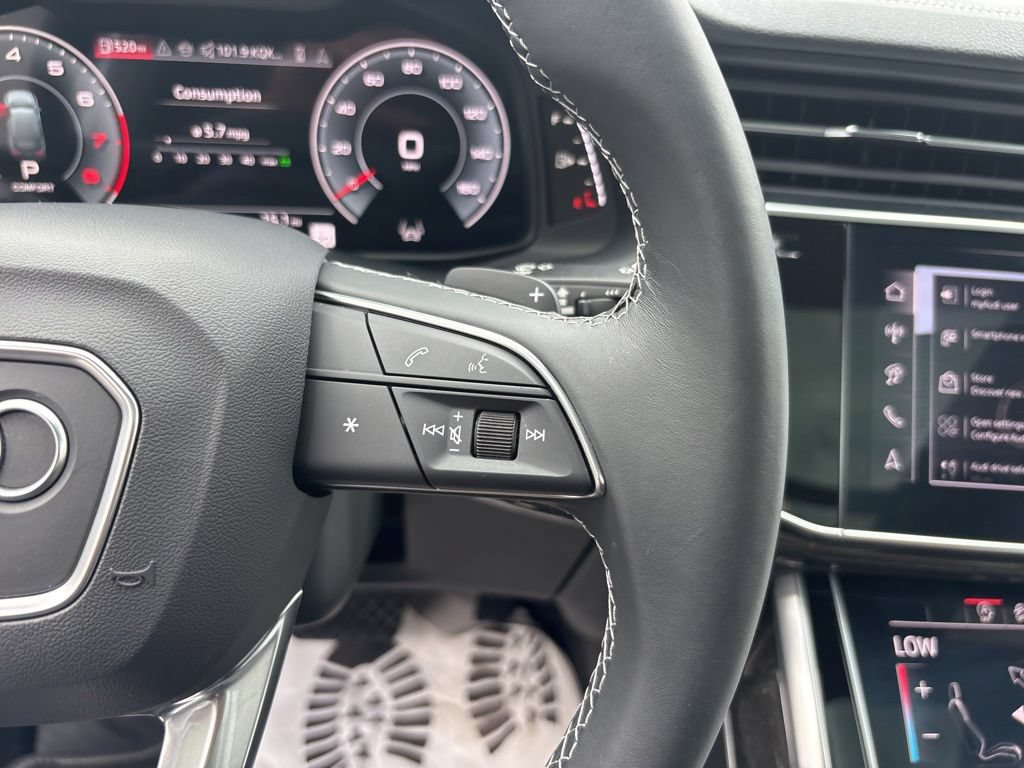 Certified 2026 Audi Q7 3.0T Premium w/ Convenience Plus Package AWD/4WD image 23