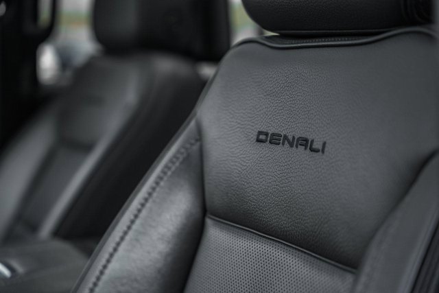 Used 2021 GMC Yukon Denali w/ Denali Premium Package image 46