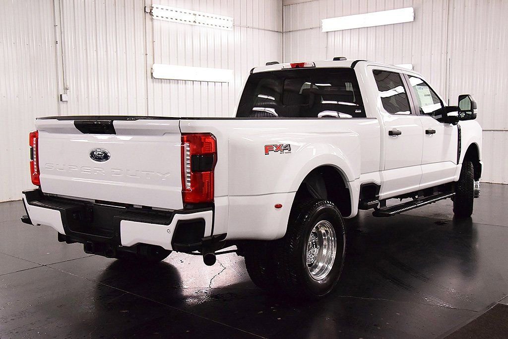 New 2026 Ford F350 XL w/ STX Appearance Package image 8