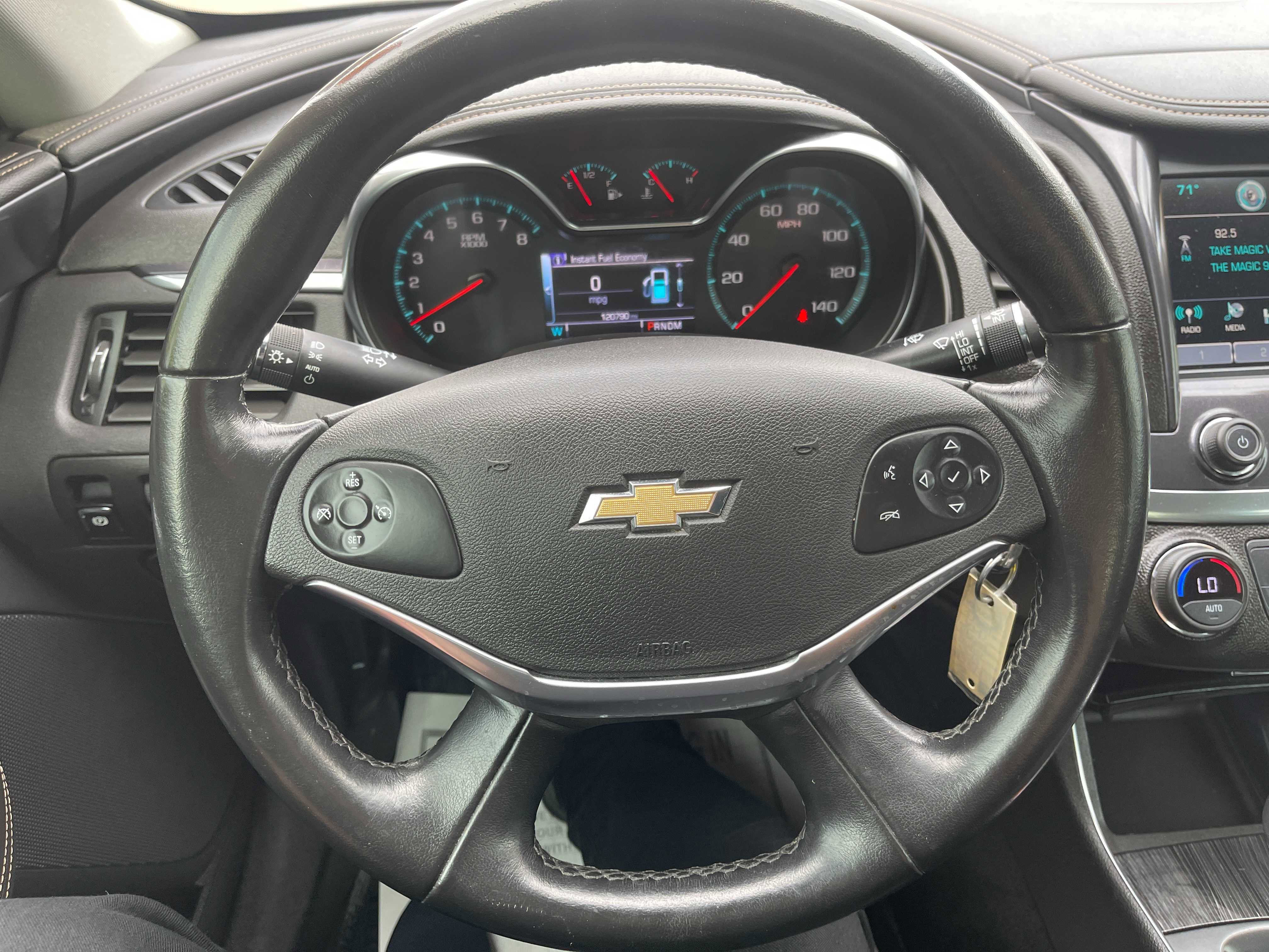 Used 2017 Chevrolet Impala LT image 23