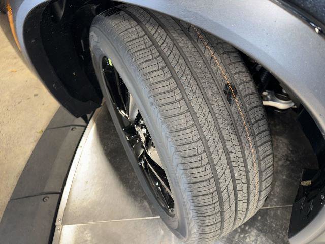 Certified 2025 INFINITI QX60 Luxe w/ Black Edition image 11