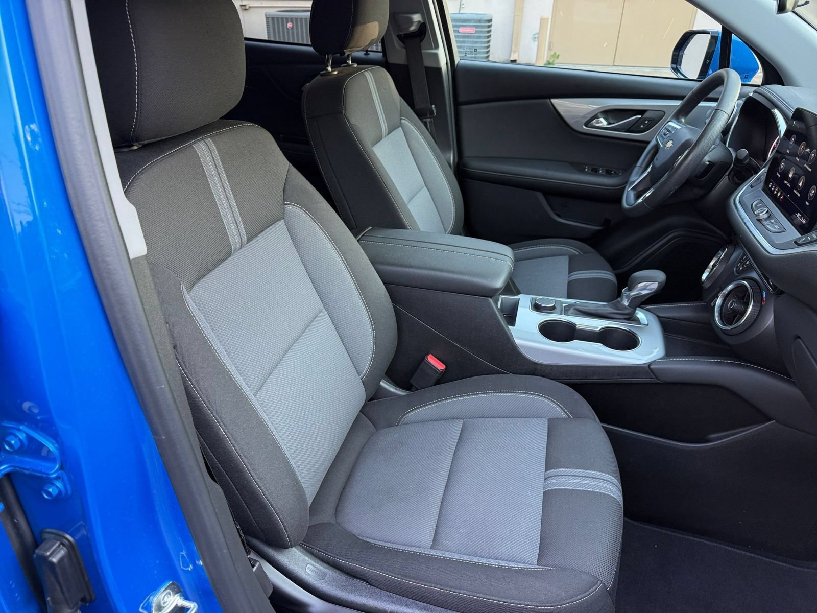 Used 2026 Chevrolet Blazer LT FWD image 36
