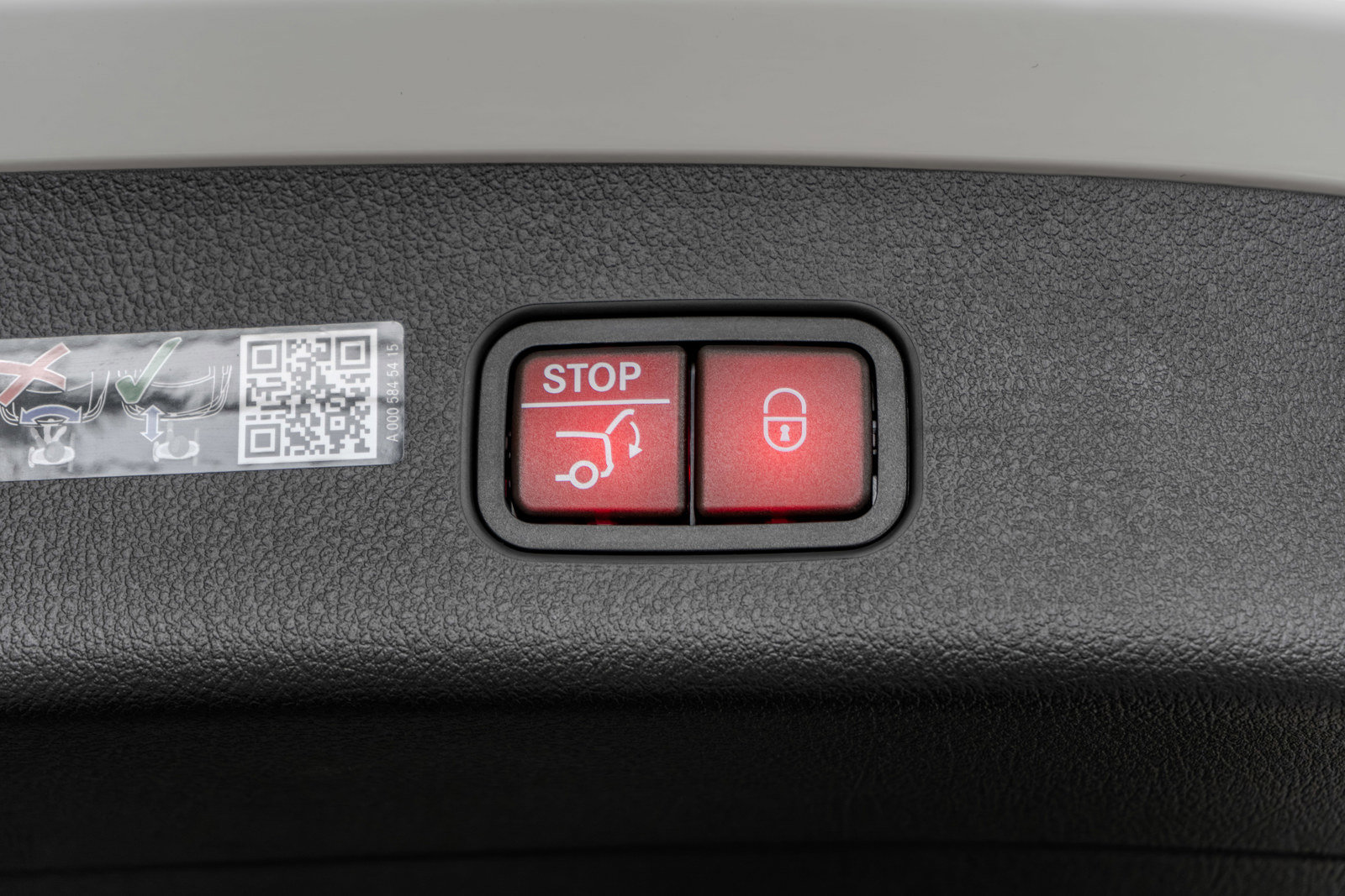 New 2026 Mercedes-Benz GLC 300 4MATIC image 35