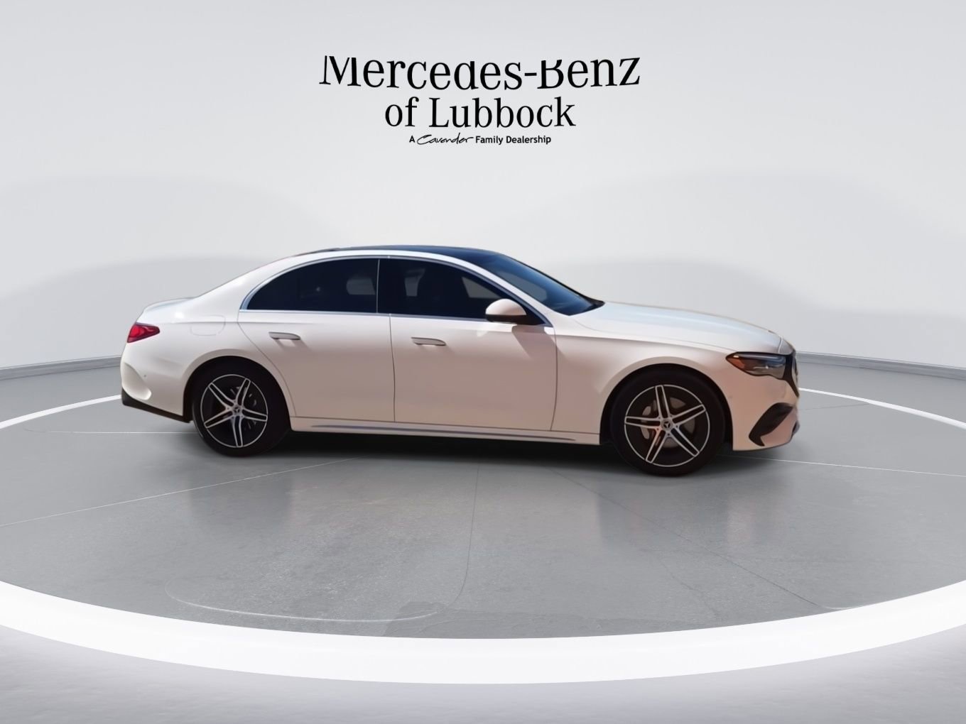 New 2025 Mercedes-Benz E 350 4MATIC Sedan image 9